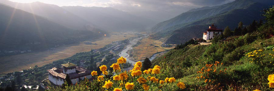 Bhutan Tours by Boundless Journeys | A Journey Into The Peaceful.