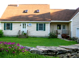 3,200 sq ft home on three levels with plenty of privacy